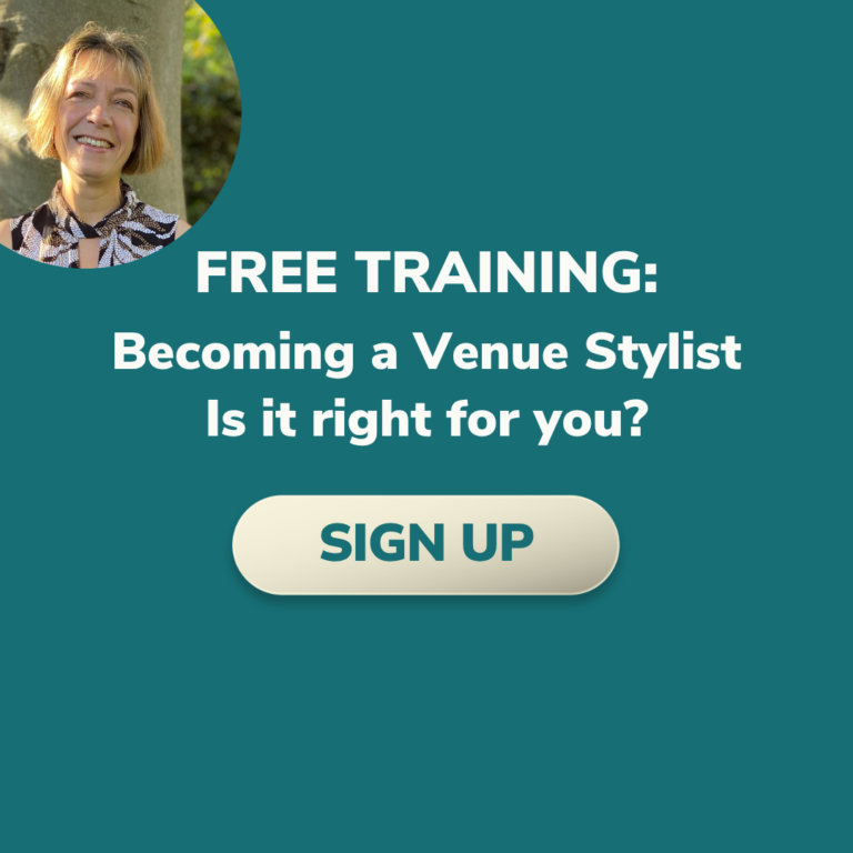 Mobile Button leading to the sign up page for a free training about whether becoming a venue stylist is right for you